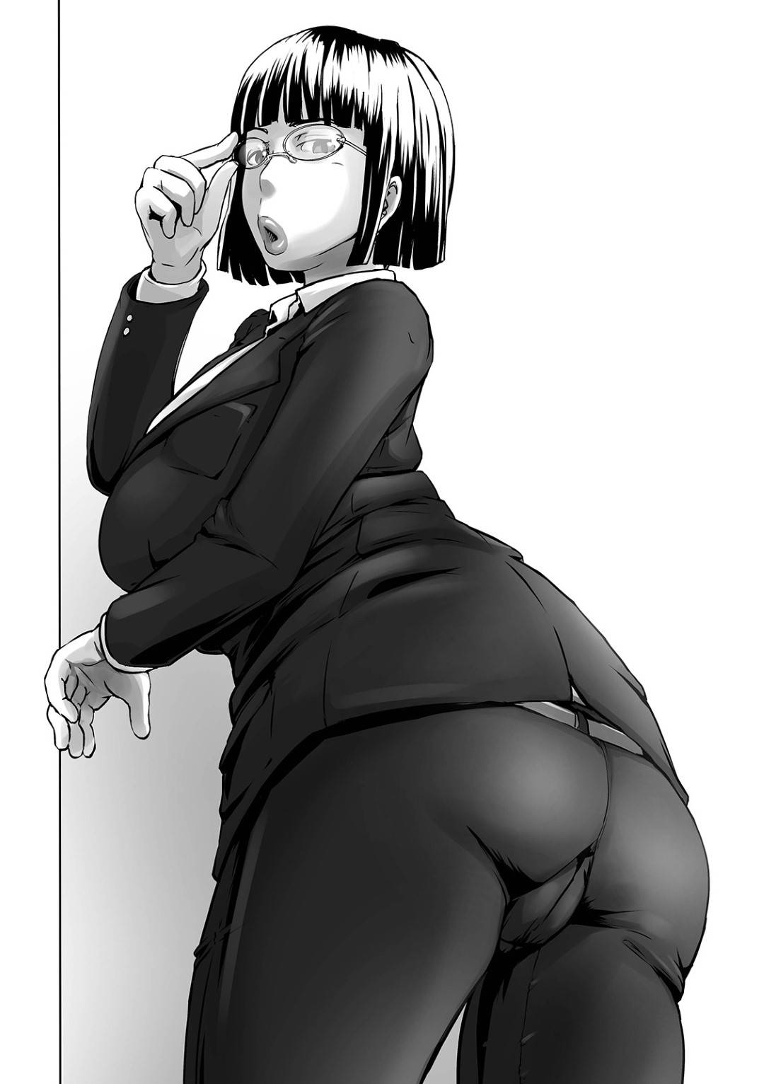 【エロ漫画】エレベーターで教え子と閉じ込められてムチムチ熟女教師…その事がきっかけで彼とエッチな展開になった彼女は勢いに任せて処女にも関わらず筆おろしセックス！【八手美以菜:先生とエレベーターに閉じ込められました】