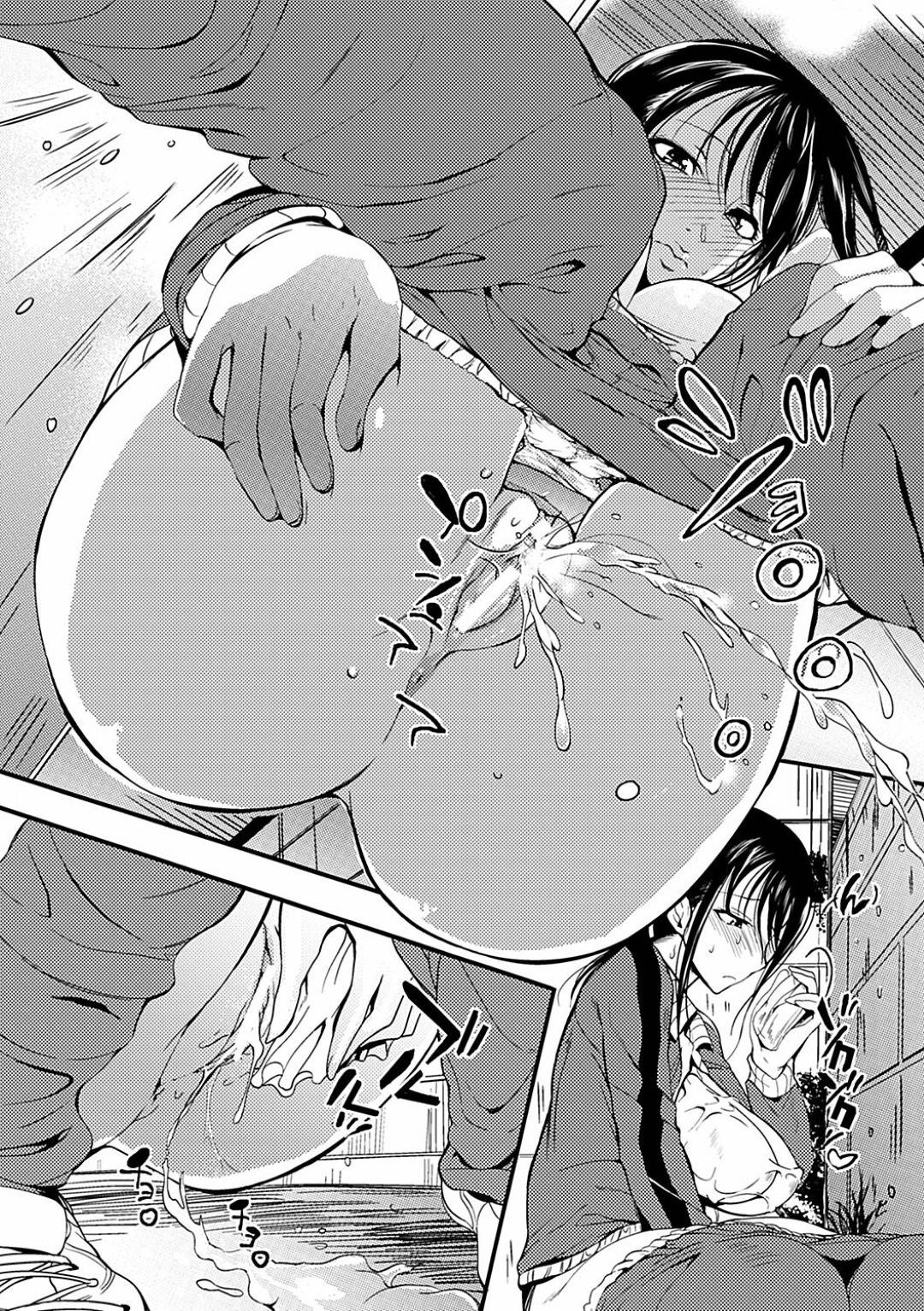 【エロ漫画】教え子たちに野外放尿しているところを見られてしまったむっちり教師…そのことで脅された彼女は反抗できずに野外セックスさせられる！【はんぺら:梅雨に濡れれば】